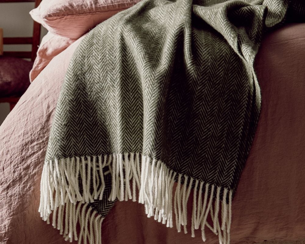 Herringbone Shetland Wool Throw Berry